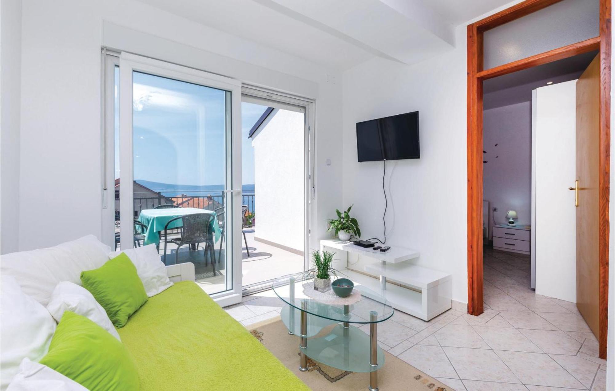 Nice Apartment In Crikvenica With Wifi Bagian luar foto