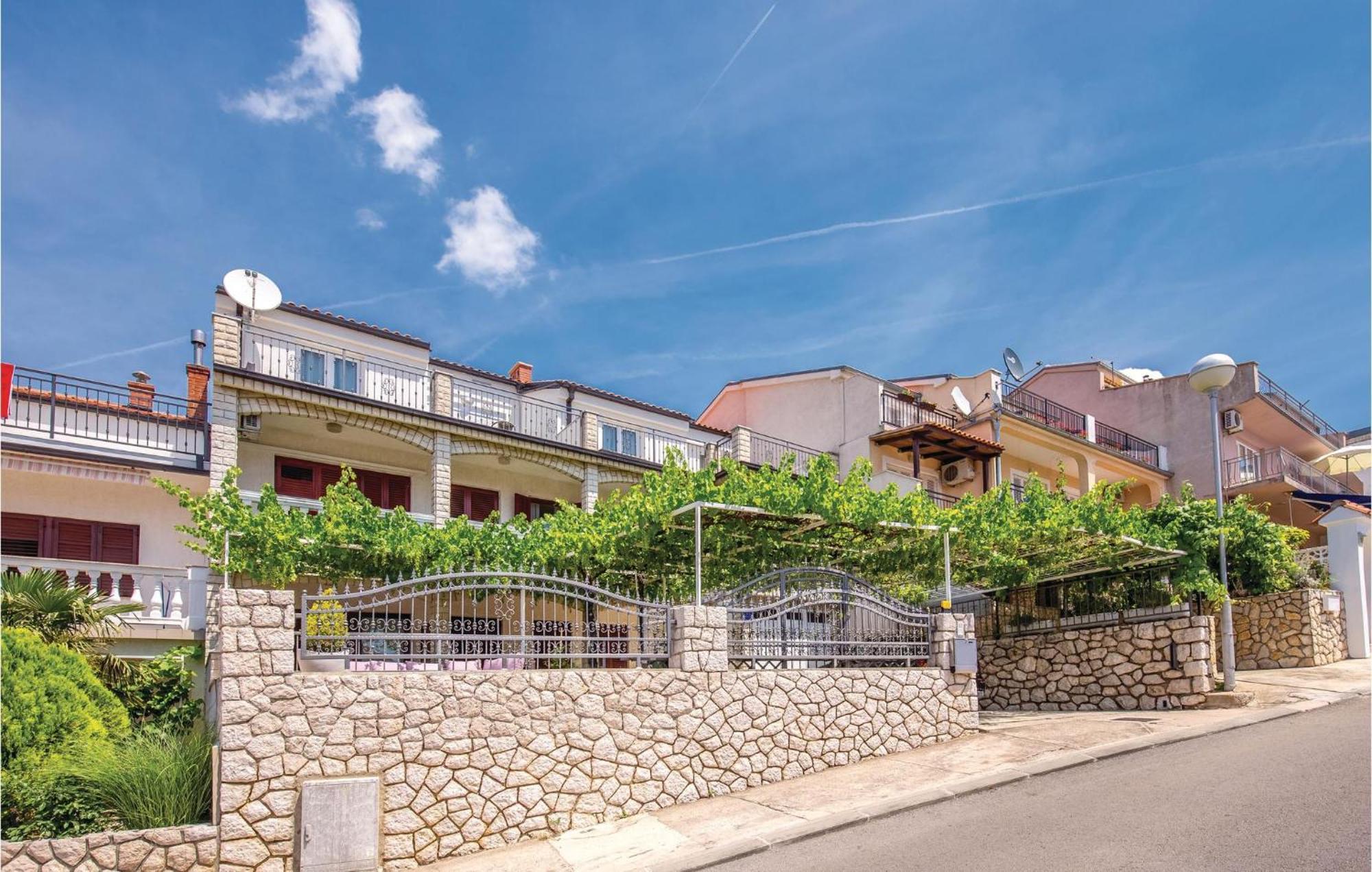 Nice Apartment In Crikvenica With Wifi Bagian luar foto