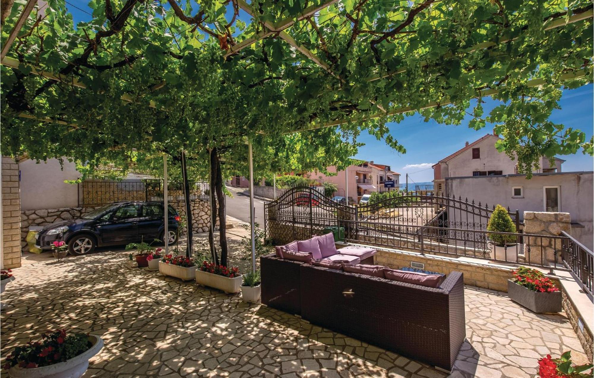 Nice Apartment In Crikvenica With Wifi Bagian luar foto